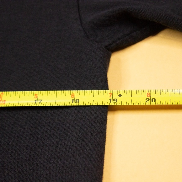 RED M&M's Candy Black T-Shirt 2011 Men's Size M - Picture 2 of 6